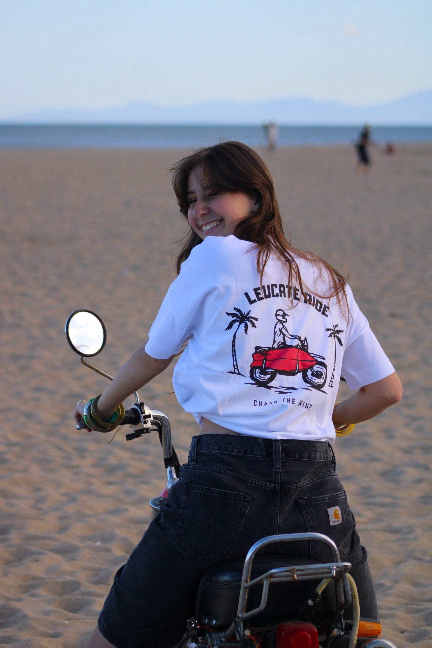T-Shirt Oversize Chase the Wind