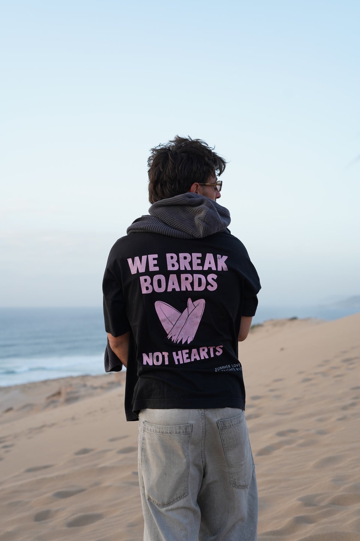T-Shirt Oversize We Break Boards Not Hearts