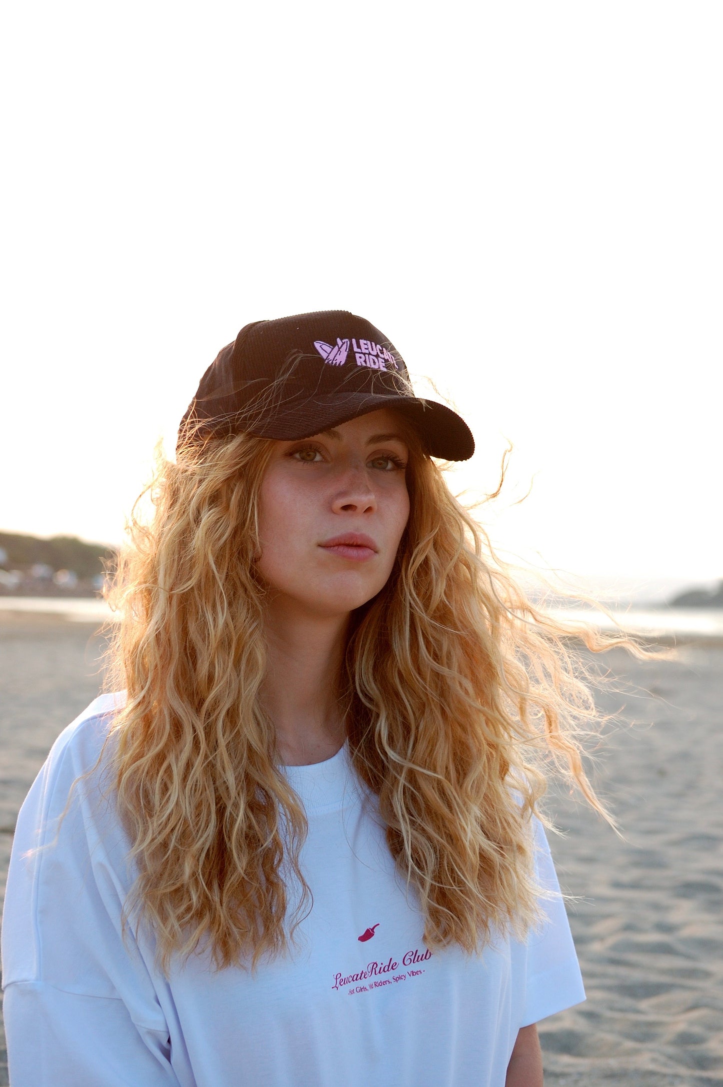 Casquette en velours noir